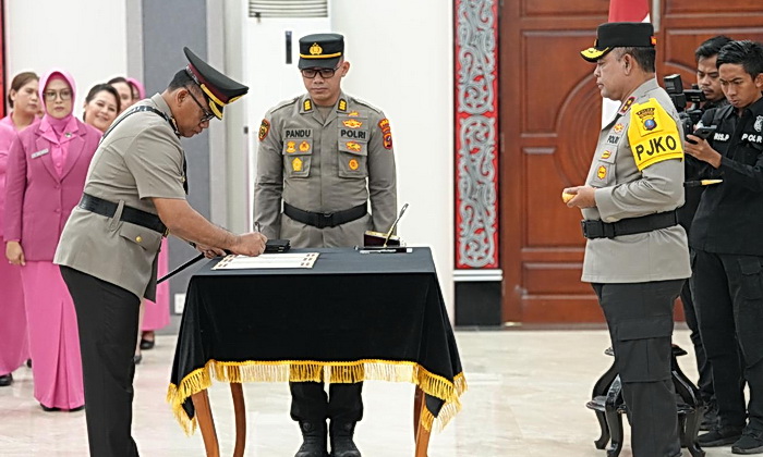 Kapolda Sumut Irjen Pol Whisnu Hermawan memerintahkan Kapolrestabes Medan untuk memberantas peredaran narkoba dan geng motor begal yang meresahkan masyarakat.