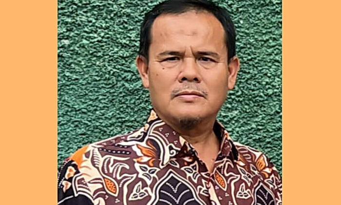Anggota DPRD Kota Medan dari Fraksi Partai Demokrat, Muslim Harahap, menilai kebijakan Pemko Medan melalui Dinas Pemuda dan Olahraga (Dispora) yang mewajibkan pengendara bermotor untuk menunjukkan STNK saat keluar dari Taman Cadika di Jalan Karya Wisata, Kecamatan Medan Johor, sebagai solusi sementara