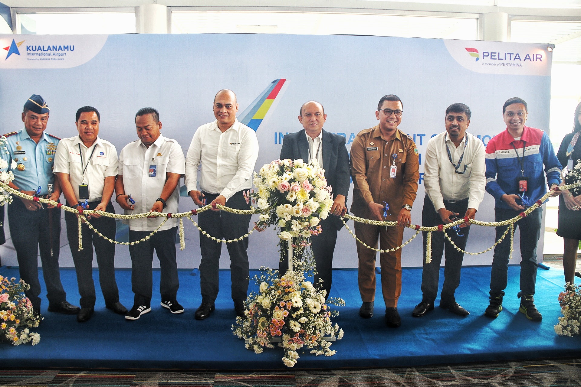Kepala Dinas Perhubungan Sumut Agustinus mewakili Pj Sekretaris Daerah Provinsi Sumut Effendy Pohan menghadiri seremoni penerbangan perdana Pelita Air tujuan Medan - Jakarta di Terminal Keberangkatan Domestik Bandara Internasional Kualanamu, Kabupaten Deliserdang, Senin (16/12/ 2024).