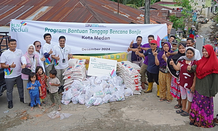 PLN Unit Induk Distribusi (UID) Sumatera Utara melalui Program PLN Peduli, kembali menunjukkan kepedulian sosialnya dengan menyalurkan bantuan 500 paket sembako kepada korban banjir yang melanda beberapa wilayah di Medan, Deli Serdang, dan Binjai pada tanggal 27 November 2024 lalu.