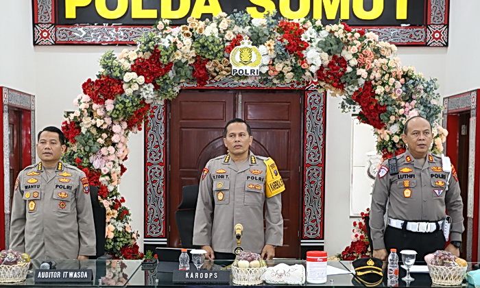 Polda Sumatera Utara bersama stakeholder terkait akan menggelar Operasi Lilin Toba 2024, yang berlangsung selama 13 hari, mulai 21 Desember 2024 hingga 2 Januari 2025.