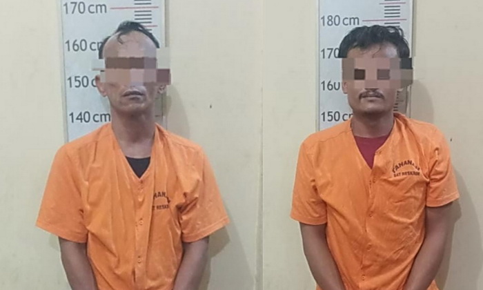 Satres Narkoba Polres Langkat menangkap dua orang pria diduga pengedar narkotika jenis sabu di Dusun I Pasar 4 Desa Suka Jadi Kecamatan Hinai Kabupaten, Jumat (3/1/2025), sekira pukul 17.00 WIB.