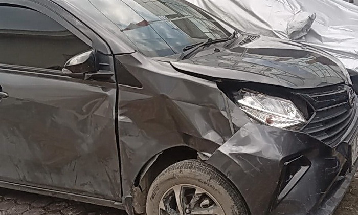 seorang oknum polisi bertugas di Sat Lantas Poltabes Medan, Aiptu Sarman Rajagukguk, tidak mau berdamai dan mempertanggungjawabkan perbuatan anaknya yang telah menabrak mobil sedan Sigra BK 1133 AEJ.