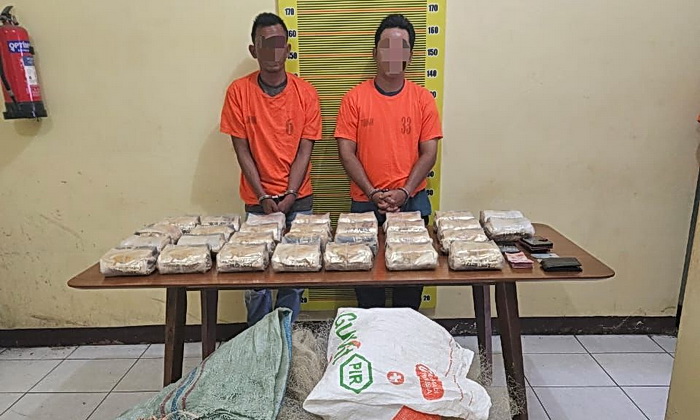 Tim Khusus Direktorat Reserse Narkoba berhasil mengamankan 30 kilogram sabu yang dibawa oleh jaringan diduga kuat terkait sindikat internasional asal Malaysia.