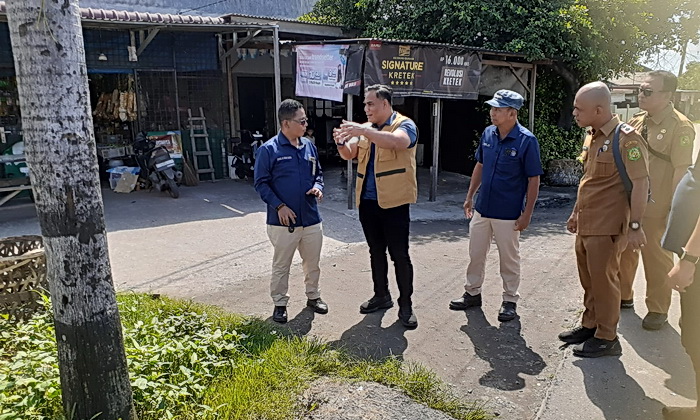 Anggota Komisi I DPRD Kota Medan Saipul Bahri, meminta Wali Kota memberikan tindakan tegas kepada Kepling 27, Kelurahan Belawan II, Kecamatan Medan Belawan, yang dinilai menghambat program pembangunan pemko di wilayahnya.