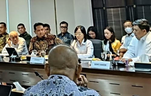 Bupati Samosir Vandiko Timotius Gultom ST mengusulkan agar direct fligt Eropa - Kuala Namu segera dibuka untuk meningkatkan kunjungan wisata mancanegara di DPSP Danau Toba.
