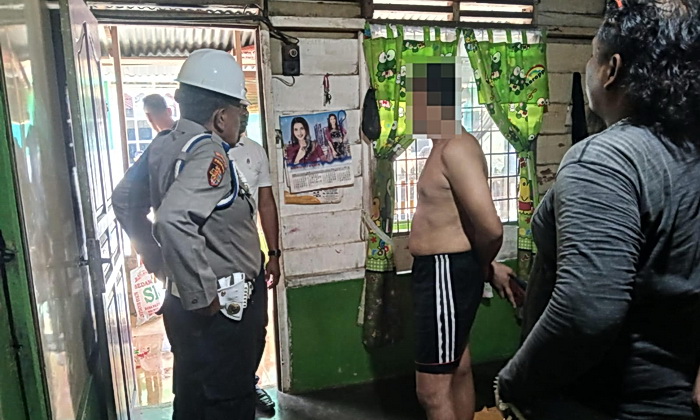 Seorang pria berinisial WK (29) berhasil ditangkap Polsek Pangkalan Brandan setelah diketahui menipu keluarga istri sirinya dengan mengaku sebagai anggota Polda Riau yang ditugaskan BKO di Polda Sumut.