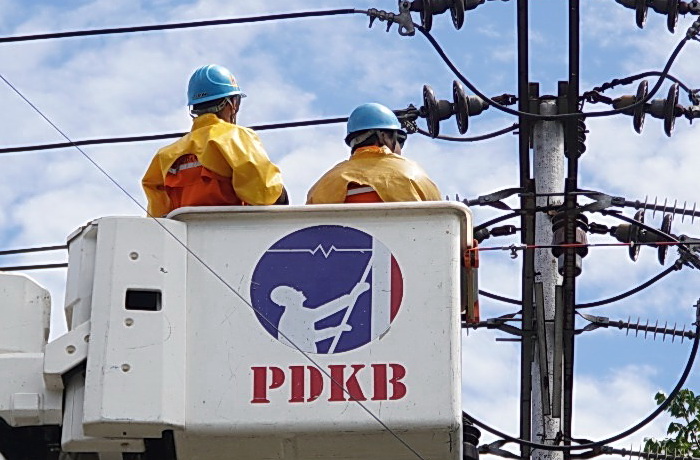 PLN UID Sumut terus menunjukkan komitmennya dalam memberikan pelayanan prima kepada masyarakat melalui kegiatan Bakti PDKB TM dan Pemeliharaan Gabungan di wilayah kerja UP3 Pematang Siantar.