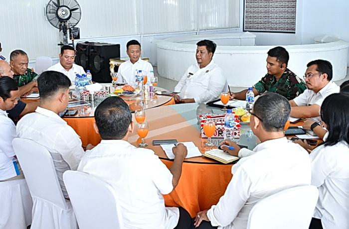 Bupati Vandiko T Gultom mengatakan bahwa Pemkab Samosir siap dijadikan sebagai tuan rumah penyelenggaraan even besar yaitu Tao Toba Jou-Jou dan Aquabike.