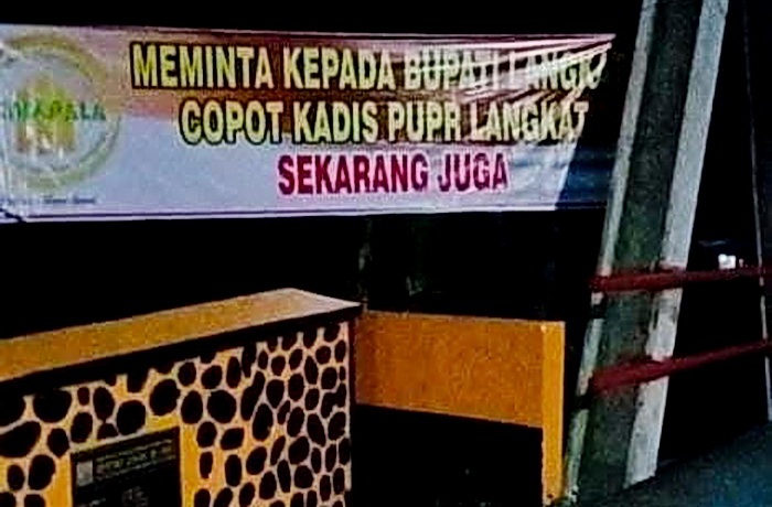 Pembahasan kondisi di Kabupaten Langkat pasca-pelantikan Bupati dan Wakil Bupati Langkat, nyaris tidak akan pernah ada habisnya
