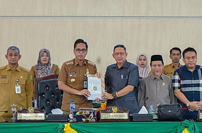 Wali Kota Medan Rico Tri Putra Bayu Waas menegaskan komitmen Pemerintah Kota Medan untuk memperkuat penerapan Kawasan Tanpa Rokok (KTR)