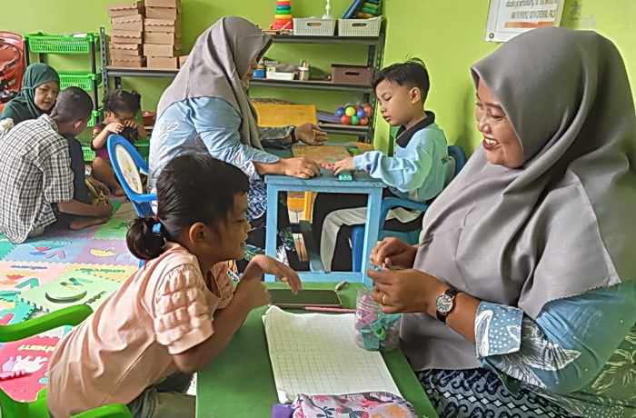 PT PLN (Persero) Unit Induk Distribusi (UID) Sumut kembali menunjukkan komitmennya dalam mendukung pembangunan berkelanjutan melalui program tanggung jawab sosial yang berdampak langsung bagi masyarakat.