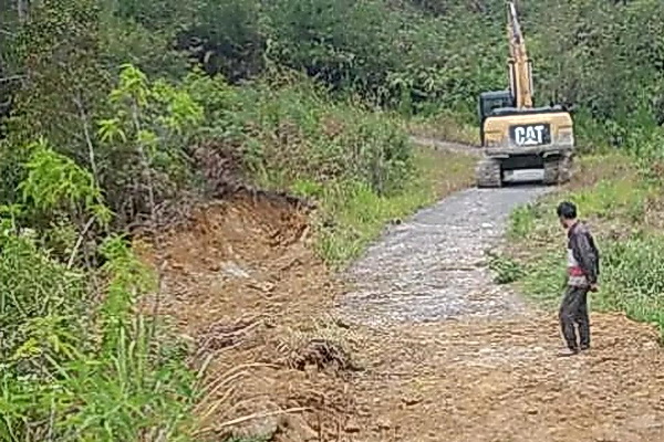 Camat Sijamapolang Irianto N Simanullang, Sabtu (12/7/2025), menyampaikan apresiasi dan terima kasih kepada BPBD Humbang Hasundutan