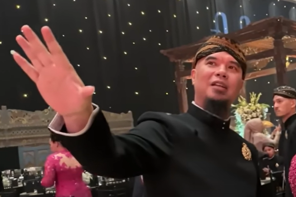 ahmad dhani gratiskan putar lagu dewa