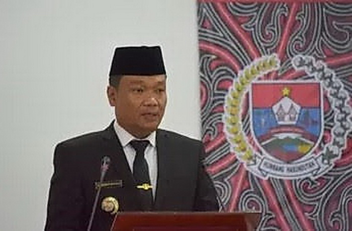 Bupati Humbahas Dr Oloan P Nababan menyampaikan Nota Pengantar Rancangan Peraturan Daerah (Ranperda) tentang Rencana Pembangunan Jangka Menengah Daerah (RPJMD) Kabupaten Humbang Hasundutan Tahun 2025-2029