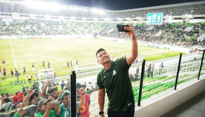 disaksikan gubsu bobby nasution psms menang
