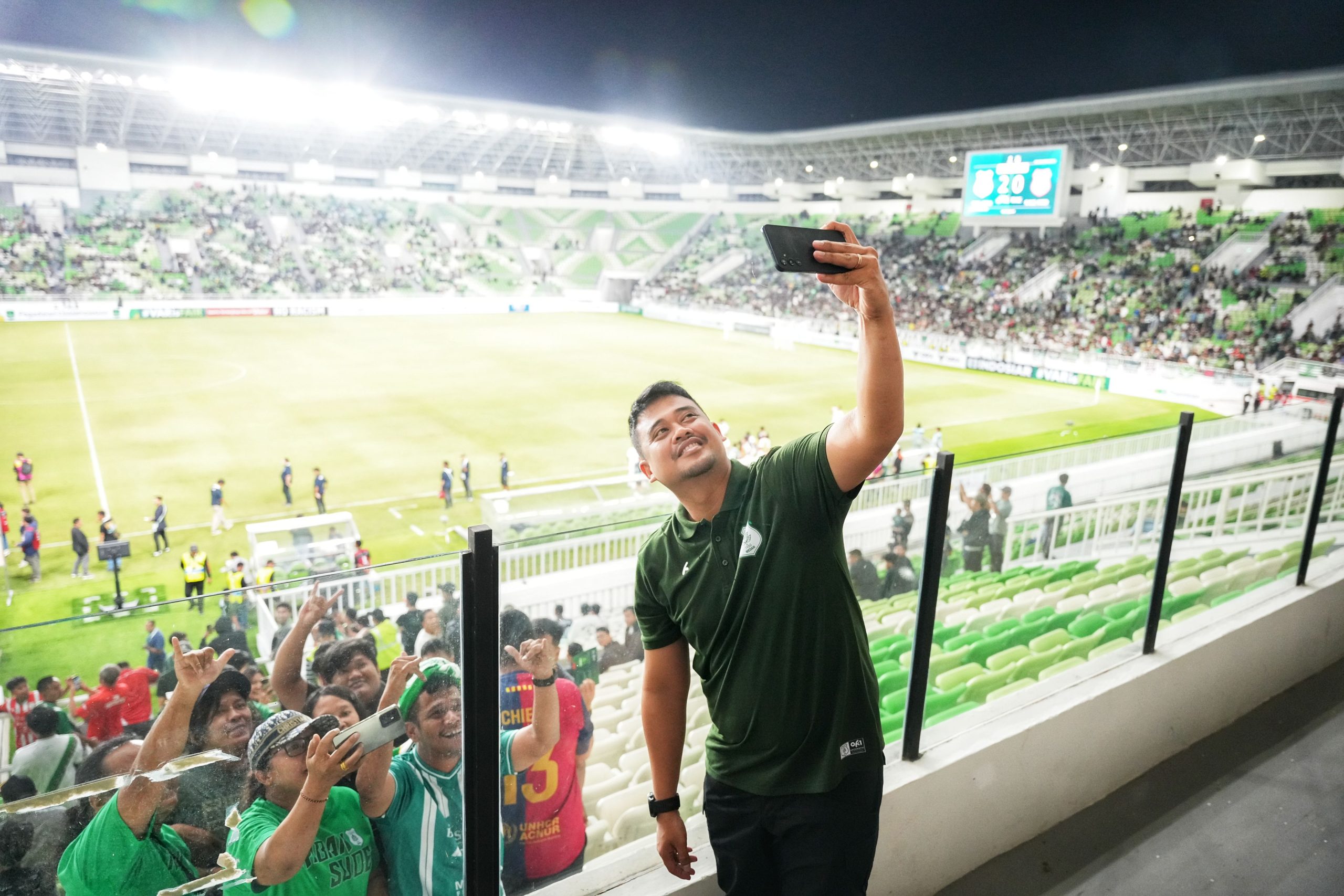 disaksikan gubsu bobby nasution psms menang