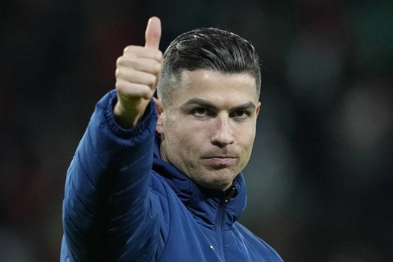 cristiano ronaldo pesepakbola miliarder pertama