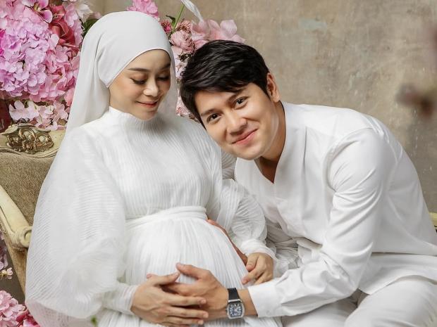rizky billar umumkan kehamilan ketiga lesti