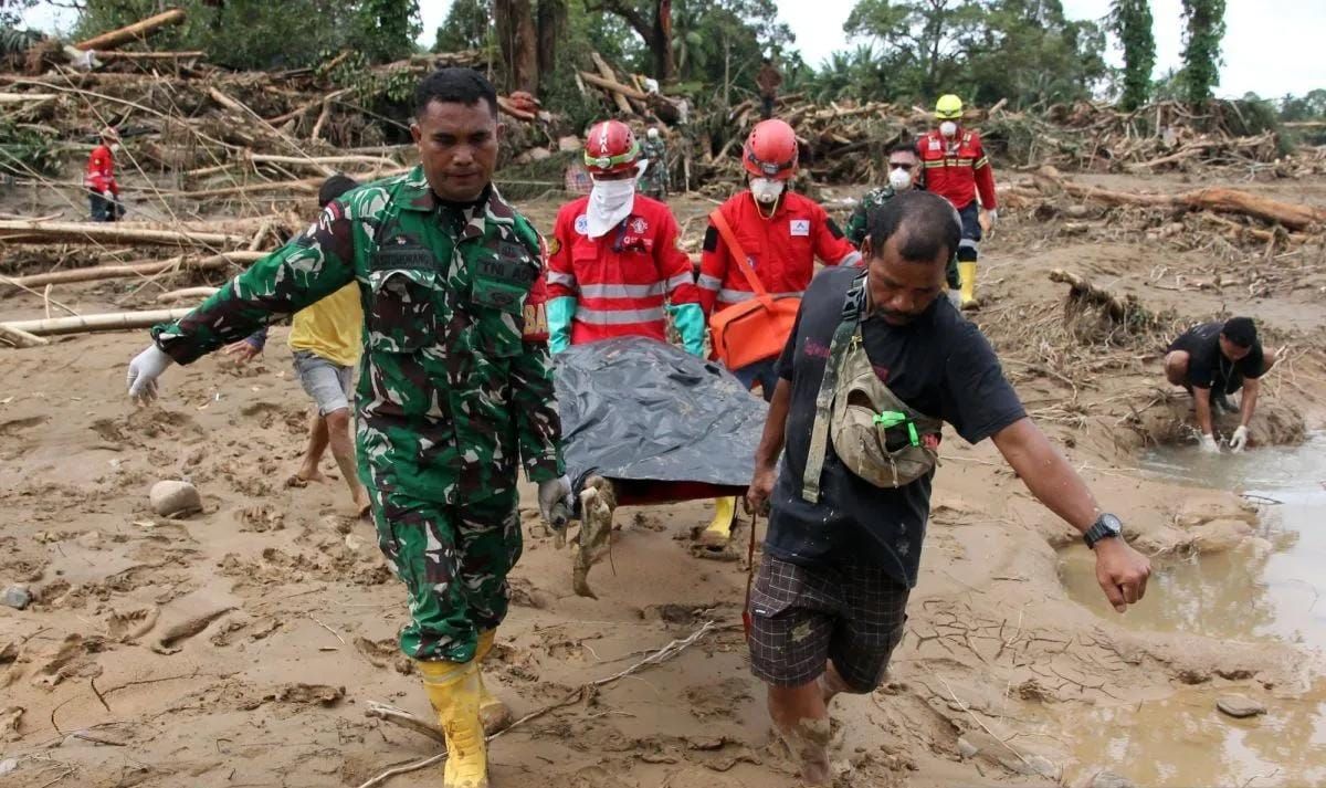 bnpb catat 303 korban tewas akibat banjir