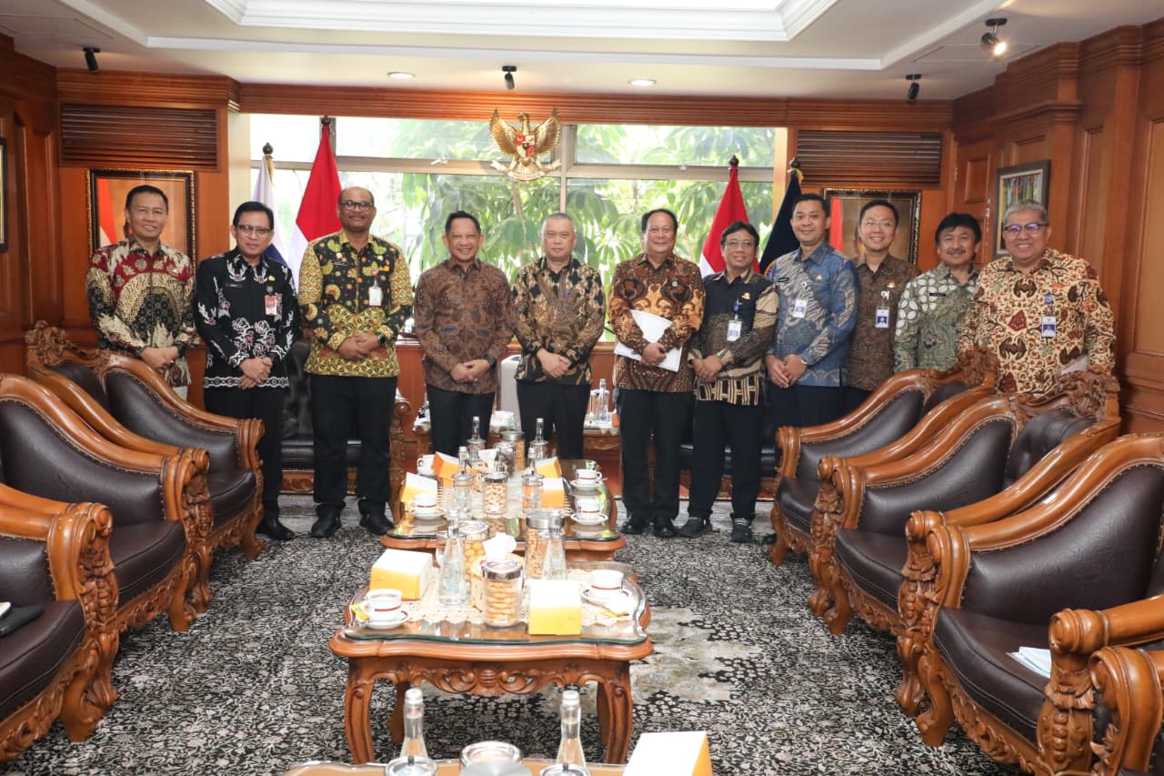 mendagri dan menhub bahas nataru