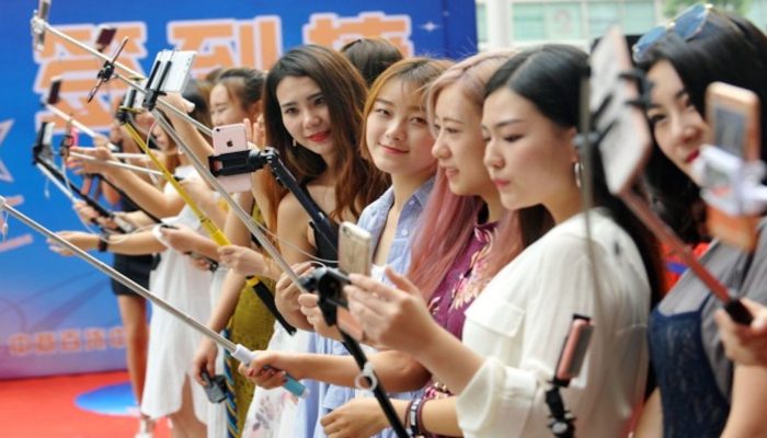 para influencer wajib miliki gelar pendidikan