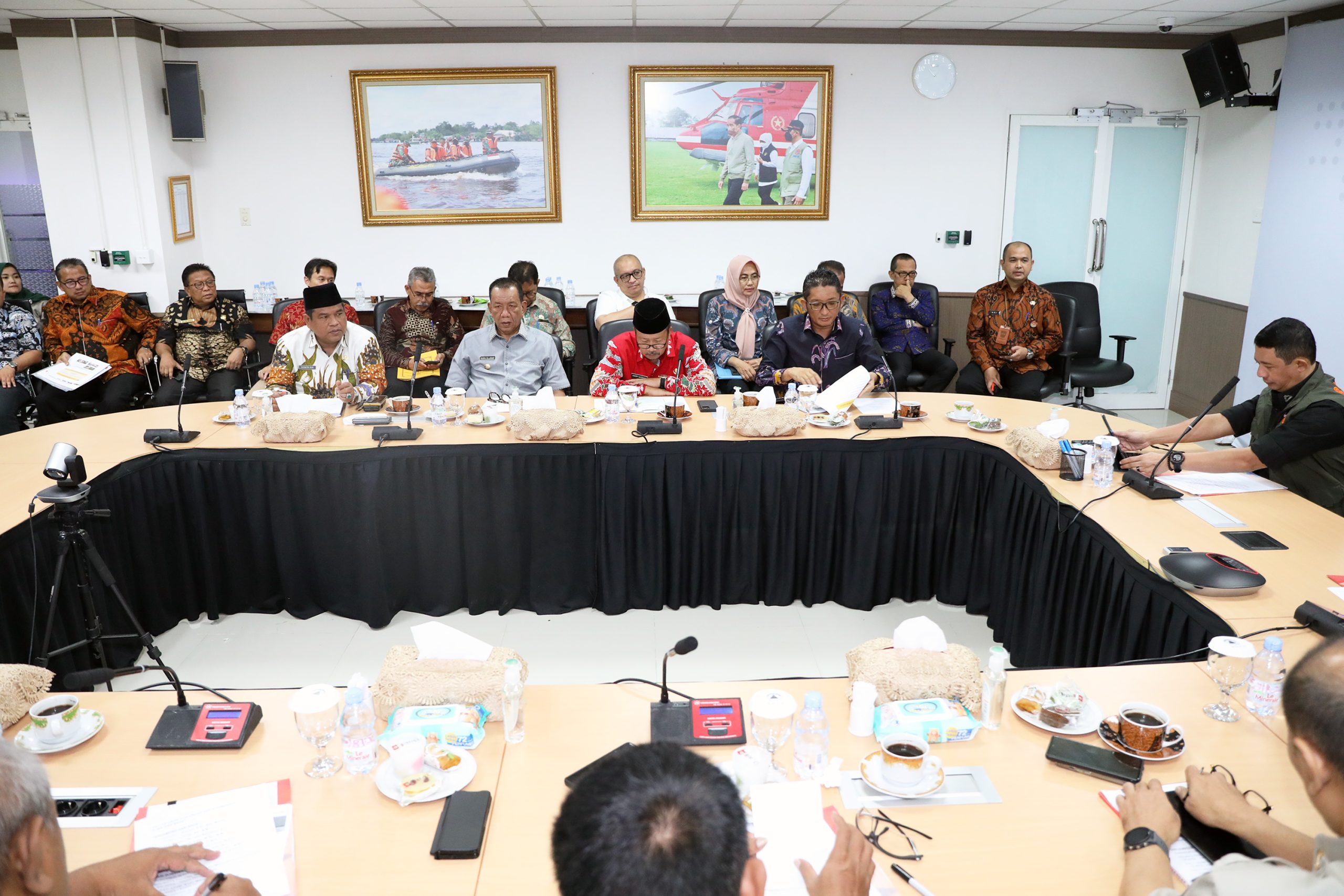 pemerintah indonesia gelar rapat terbatas