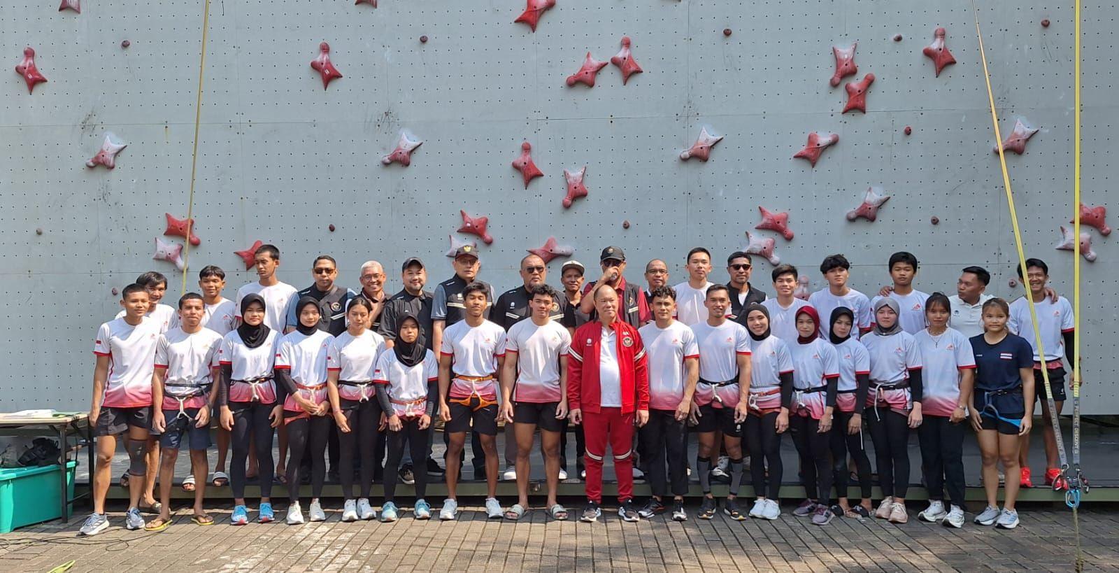 tim panjat tebing indonesia