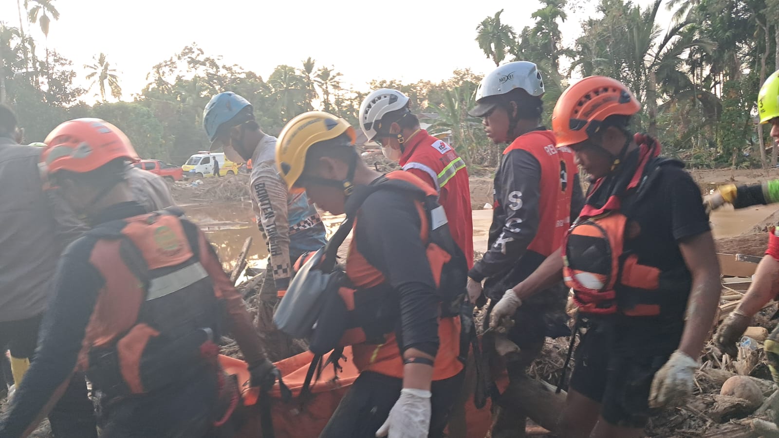 tim sar temukan dua korban banjir di tapsel