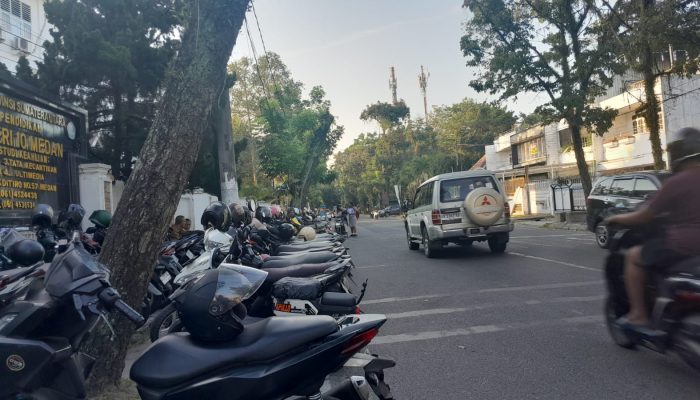 Cuaca hari ini dominan hujan ringan. TOPMETRO.NEWS | DP SILALAHI