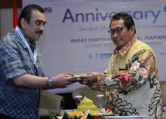 Peringatan HUT ke-9 SMSI di Jakarta Berlangsung Khidmat, Prosesi Pemotongan Tumpeng Jadi Momentum Kebersamaan