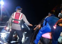 Seluruh Penumpang Selamat, Polairud Tanjung Tiram Evakuasi Kapal Nelayan Rusak di Pesisir Pulau Salah Namo