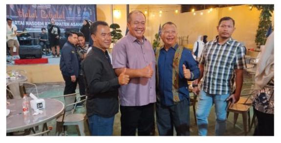 Bupati Asahan Taufik Zainal Abidin SSos MSi dan beberapa OPD hadiri halal bihalal DPD Partai Nasdem Asahan di Caffaein dan Resto Jalan Imam Bonjol Kisaran, Minggu  (5/4) malam.