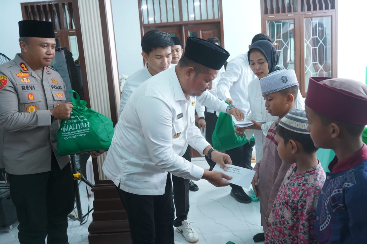 Wakil Bupati Asahan Rianto SH MAP resmikan Rumah Tahfidz Qur'an Amaliah Binaan Satnarkoba Polres Asahan di Kelurahan Teladan Kecamatan Kota Kisaran Timur, Rabu (29/4)