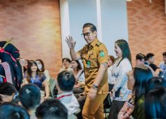 Ketika Rico Waas Menggali Mimpi dan Menyalakan Nyali Mahasiswa…