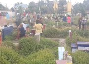 Ratusan Umat Kristen Ziarah ke Makam Orangtua di Pematangsiantar