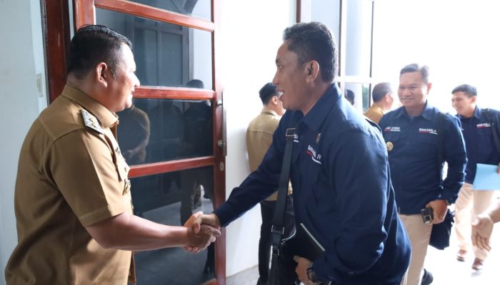 Wakil Bupati Asahan Rianto SH MAP bersama beberapa OPD menerima kunjungan kerja Bakamla, Senin (18/5).