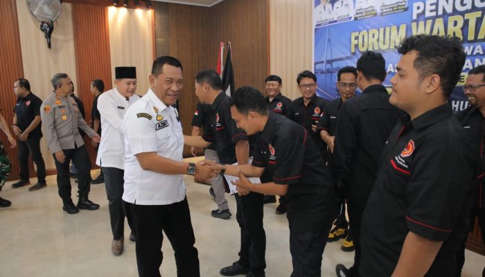 Asisten I Sekdakab Asahan, Muhammad Azmy Ismail AP MSi hadiri pelantikan Forwakum Asahan-Tanjungbalai periode 2026–2029 di Warkop Abah Kisaran, Rabu (10/6).