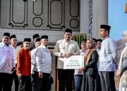 Gubernur Bobby Nasution Salurkan ZIS Rp3,5 Miliar kepada 5.051 Penerima Manfaat