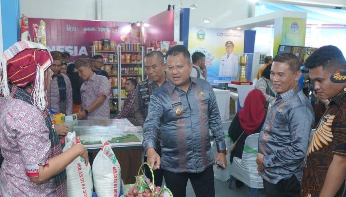 Wakil Bupati Asahan, Rianto SH MAP hadiri pekan inovasi dan investasi Sumut sekaligus pencanangan sensus ekonomi 2026 di Open Stage Prapat, Kamis (11/6).