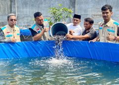 Perkuat Kemandirian Pesantren, YBM PLN UP3 Rantauprapat Salurkan 10.000 Bibit Ikan untuk Pesantren Tahfizh Azhar Center