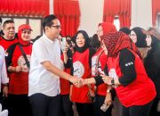 Belum Dilantik Sudah Beri Manfaat, Rico Waas Apresiasi Aksi Sosial Maluku Medan Bersatu