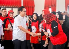 Belum Dilantik Sudah Beri Manfaat, Rico Waas Apresiasi Aksi Sosial Maluku Medan Bersatu