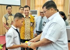 Sekda Simalungun Ajak Pelajar Mulai Menabung Sejak Dini