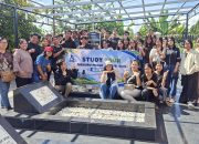 Dr Maruli Siahaan Berangkatkan Rombongan Study Tour Parguru Malua HKBP Sei Agul