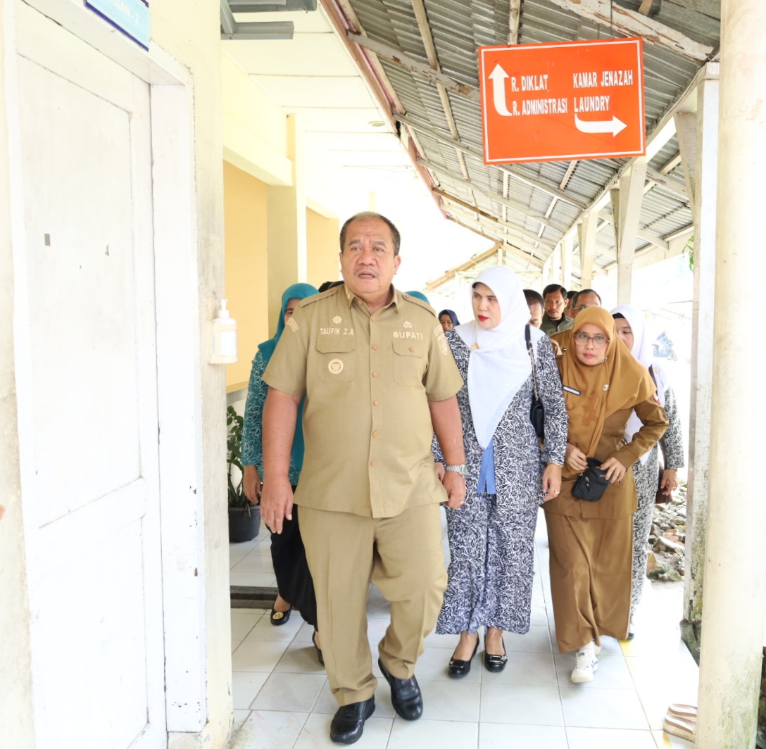 Bupati Asahan hadiri pelayanan kontrasepsi mantap wanita atau Metode Operasi Wanita dalam rangka Hari Keluarga Nasional ke 33 di RS Sri Pamela Sei Dadap, Selasa (7/7).