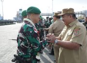 hadiri upacara penyambutan kepulangan Satgas Pamtas Yonif 126/KC. 