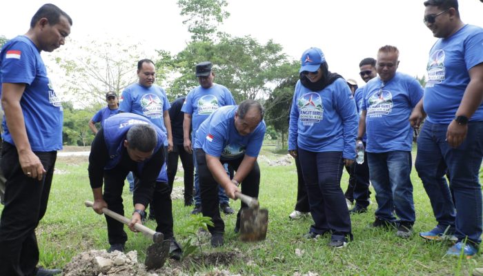 Bupati Asahan bersama Wakil hadiri gerakan Indonesia ASRI langit biru dalam rangka HUT ke-25 Partai Demokrat, Jum'at (24/7). 