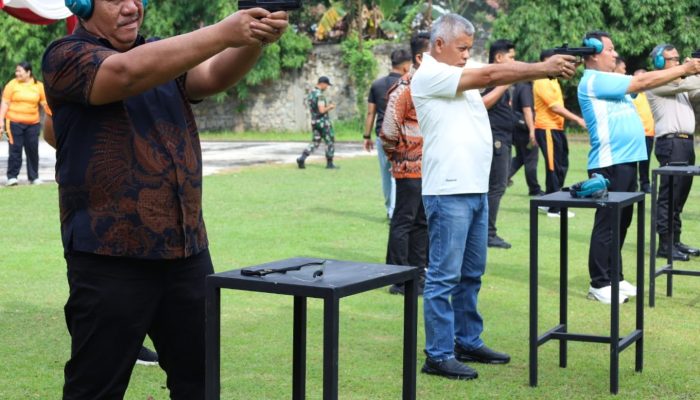 Polres Asahan menggelar lomba menembak yang diikuti Forkopimda dilapangan tembak, dalam memeriahkan peringatan hari Bhayangkara ke-80.