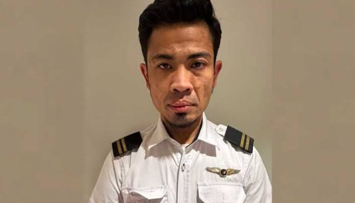 pilot malaysia airlines.